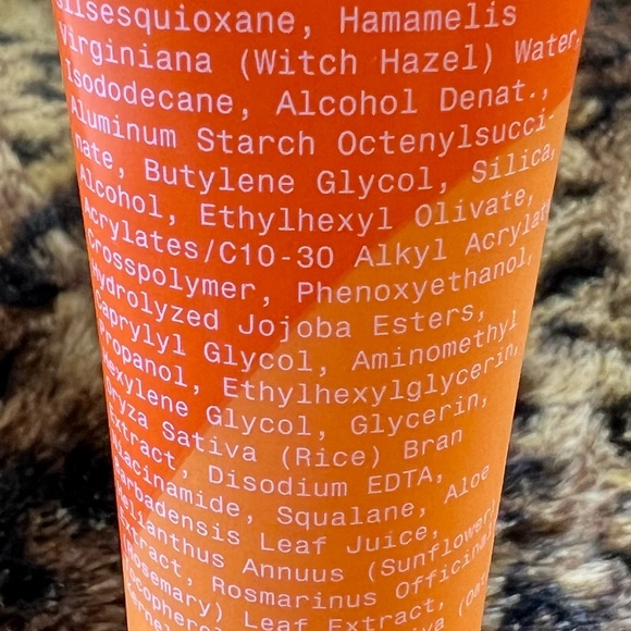 *NWOT* Sweat Absorbing Face Lotion - Picture 4 of 7